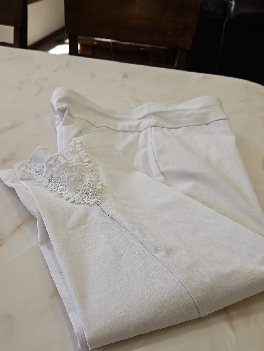 Christopher & Banks Signature Slimming White Lace-Trim Capri Pants